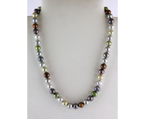 A mixed colour cultured pearl necklace on a 14ct yellow gold clasp, pearl Dia. 8mm.