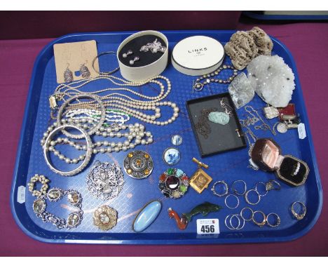 Costume Jewellery, Including dress rings, Chinese polished green hardstone pendant, Delft blue and white brooch, oval ceramic