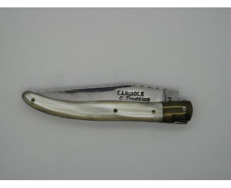 Pocket Knife - Laguiole Tradition 440, with polished scales, brass bolster and linings, workback on spring and blade, bee mou