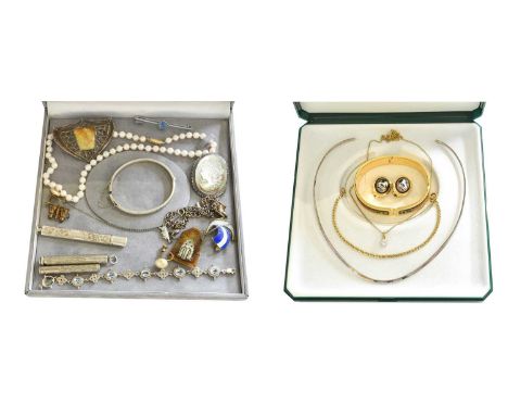 A Quantity of Jewellery, including a 9 carat gold fancy link bracelet, length 18.5cm; a 9 carat gold pendant on chain, pendan