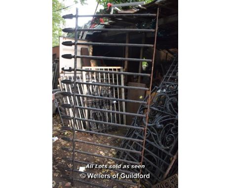 SIMPLE CAST IRON RAILING SECTION WITH SPIKED TOP, 2370 X 1100