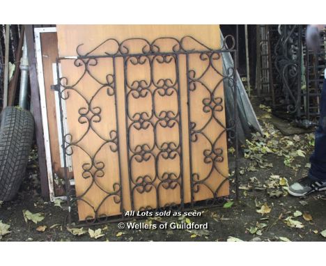DECORATIVE WROUGHT IRON GATE, 1030 X 1020