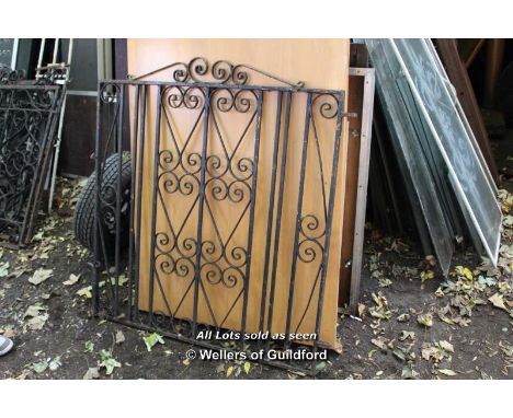 DECORATIVE WROUGHT IRON GATE, 1070 X 1160