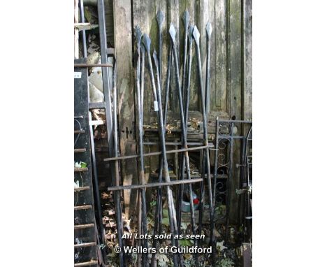 FOUR MATCHING SPEAR TOP RAILING SECTIONS