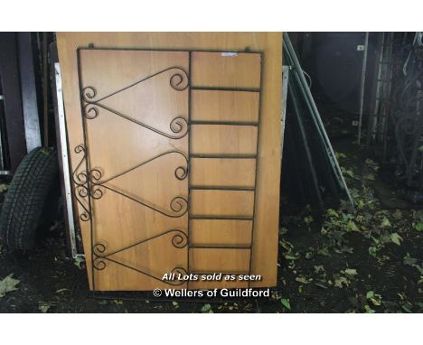 DECORATIVE WROUGHT IRON GATE, 1170 X 930
