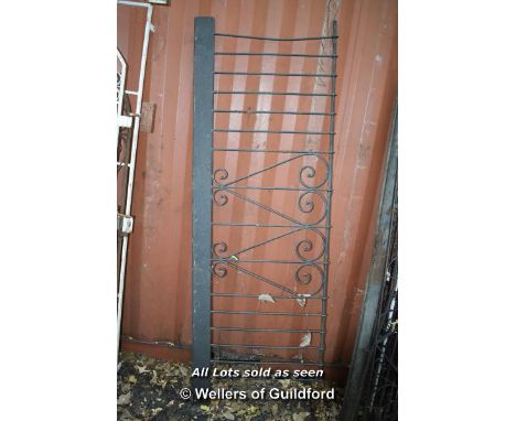 DECORATIVE WROUGHT IRON RAILING, 2040 X 700