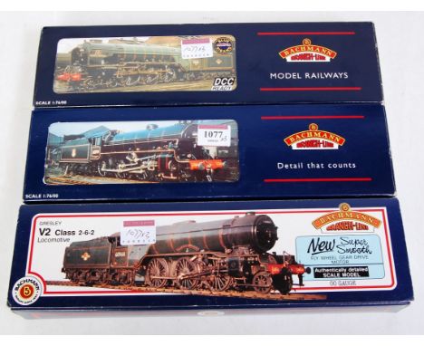 Bachmann 31-708 BR lined black class B1 engine and tender no. 61003 "Gazelle" with instructions (NM/BNM) a BR green class V2 