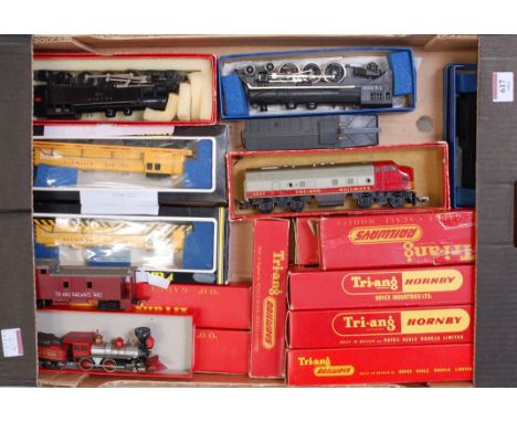 Tray of mixed mainly Triang TC series items 2 boxed blue/yellow lining passenger cars (G-BG), 6 boxed freight cars (G-BG), 4-