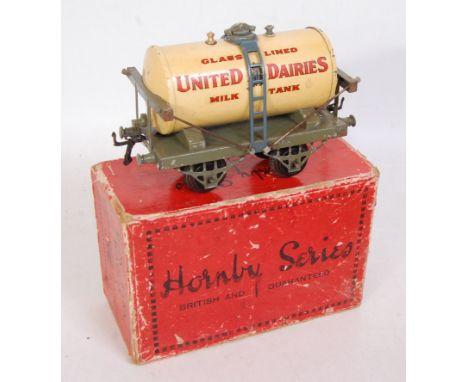 Hornby 1929-30 United Dairies Milk Tank wagon - chips &amp; scratches to body &amp; base, one vent replaced - would benefit f