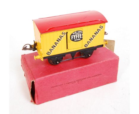 1939-41 Fyffes Banana van matt black standard base, red roof, yellow body, sliding doors, small chips to roof (VG) (BP)