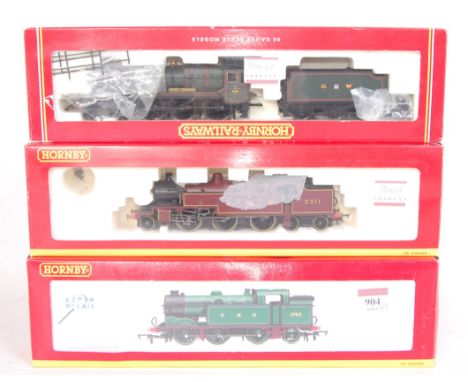 Mixed Hornby collection R2085 GWR 'County of Worcester' (NM-BNM) LMS maroon 2-6-4 tank engine (GNM-BGNM), and GNR green class