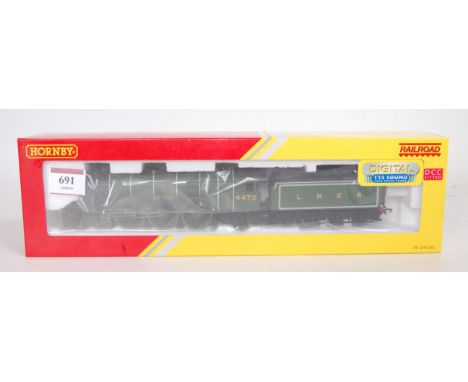 A Hornby Railroad R3284 TTS LNER lined green class A1 engine an tender 'Flying Scotsman', DCC fitted and Ditigal TTS sound (N