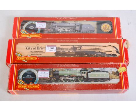 Hornby LNER green 'Manchester United' engine and tender (G-BF), R325 LMS black class 5 engine and tender has been weathered (