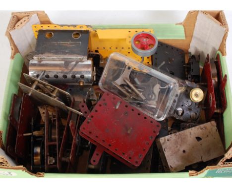 Small tray containing approx. 15 Meccano clockwork motors, some complete some not, with a 1960’s Meccano steam engine with bu