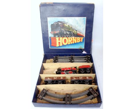Hornby M1 Goods set, red 0-4-0 C/W loco with 3435 tender, 2 x LMS brown open wagons, track with extra straights (G-VG) (BP) w