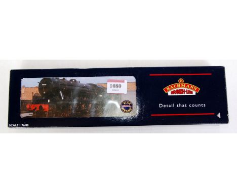 A Bachmann 32-252 factory weathered Austerity class 2-8-0 engine and tender no. 90445 (VG-BG)