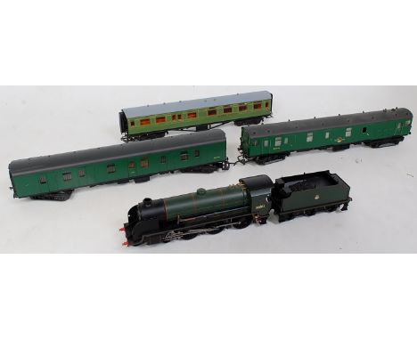 Tray of mixed unboxed items of Southern interest including BR lined green King Arthur class engine and tender No. 30803 'Sir 