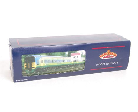 A Bachmann 31-509 class 158 DMU Northern Rail livery (NM-BNM)