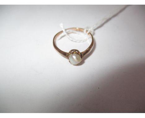 Pearl Ring Set in Yellow Metal, 1.27g, Sie N 