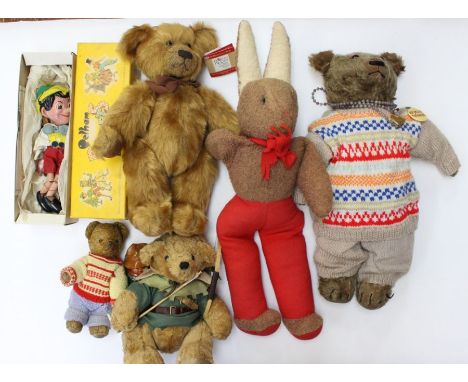 Bears: A collection of assorted bears to include: Russ, and others, together with a boxed Pelham Puppet Pinocchio. (one box)