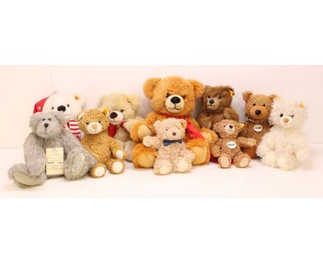 Steiff: A collection of assorted Steiff teddy bears to include: 014079, 010644, 012495, 022791, 020209, and others. All bears