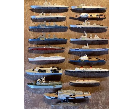 Diecast: A collection of assorted diecast Ships, to include: Matchbox, Dinky, Chad Valley. Playworn condition. Please study p