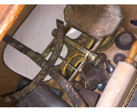 Box with old scales etc. 