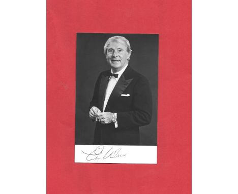 Ernie Wise signed 5 ½ x 3 ½ photocard of him in a dinner jacket together with a copy of a TLS dated 21/8/1989 to Peter saying
