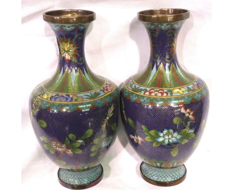 Pair of cloisonne vases, one damaged, H: 25 cm. P&amp;P Group 3 (£25+VAT for the first lot and £5+VAT for subsequent lots) 