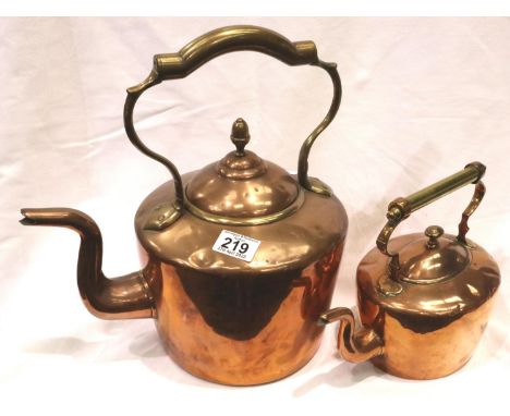 Large Victorian copper kettle with acorn finial, H: 35 cm, and another. P&amp;P Group 3 (£25+VAT for the first lot and £5+VAT