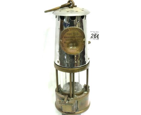 Eccles brass Protector mining lamp, type 6RS, Ministry of Power, H: 25 cm. P&amp;P Group 2 (£18+VAT for the first lot and £3+