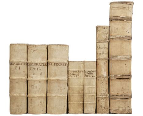 Gratian. Decretum Gratiani, Emendatum, et Notationibus Illustratum, una cum glossis; Gregorii XIII... coniunctis... Augustini