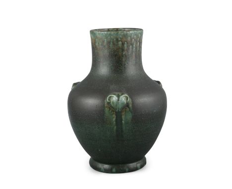 A BIEN HOA 边和 STONEWARE ARCHAISTIC VESSEL, HUVietnam, Bien Hoa School of Applied Arts, Second half of 20th centuryResting on 