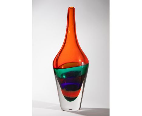 Vase, wohl Fulvio Bianconi für MazzegaMazzega AV, Murano (wohl)Große Vase. Rotes, orangerotes, grünes und blaues Glas, im unt