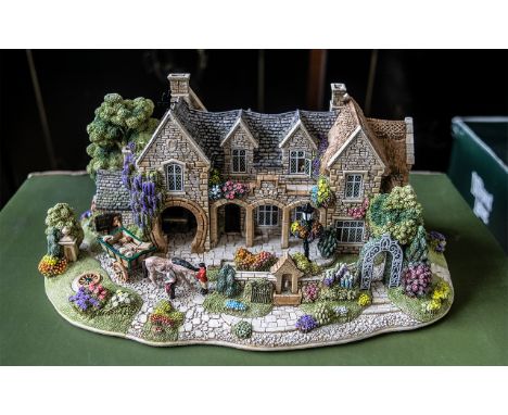 Limited Edition Light Up Lilliput Cottage 'Tinwell Forge' No. L2653, Limited Edition No. 1155.  In original box and in excell