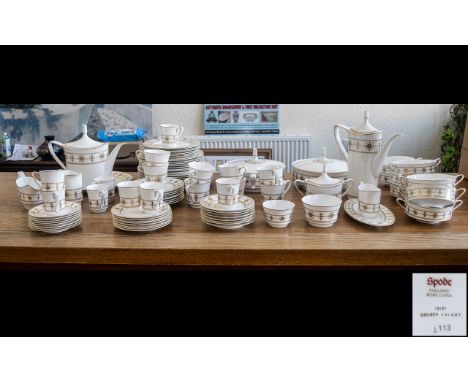 A Spode Golden Gallery (Y8187) Tea Service Approx 94 Pieces to include, 8 coffee cups and 8 saucers, 8 tea cups and 8 saucers