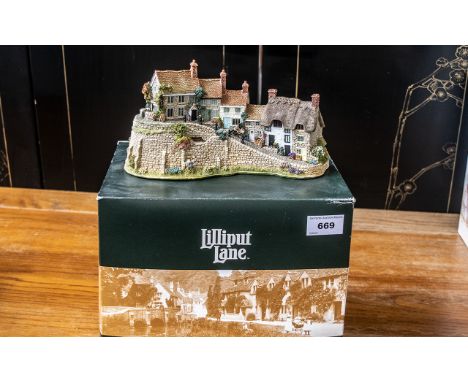 Limited Edition Light Up Lilliput Lane Cottage 'Gold Hill, Shaftesbury' No. L2856, Limited Edition No. 0278. In original box 