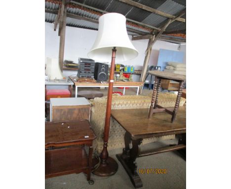 OCTAGONAL LAMP TOGETHER WITH SHADE