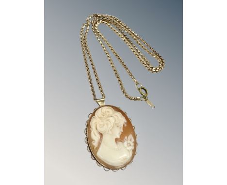 9ct gold cameo pendant on chain   CONDITION REPORT: 18.3g gross. The necklace catch is not gold. 