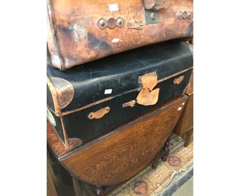 A Finnegans domed top travel case or trunk 
