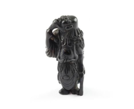 NETSUKE SENNIN, sehr dunkles Holz, H 5,2, JAPAN, 19.Jh. 