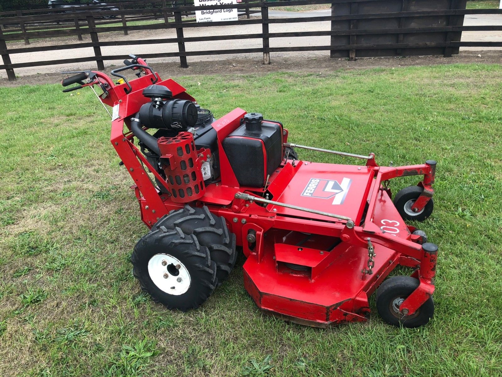 MA - FERRIS 52" CUT ROTARY MOWER ZERO TURN KAWASAKI FH721 V 25HP TWIN