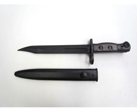 A British No. 5 Mk. I bayonet for the jungle carbine, bowie blade and painted steel scabbard 