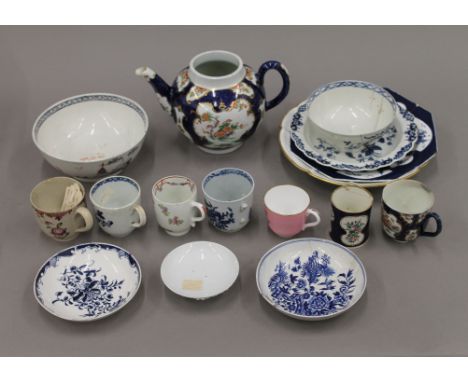 A quantity of various early English porcelain, including Worcester, Lowestoft, etc.