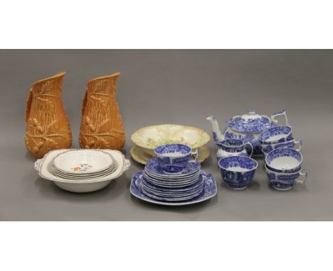 A quantity of Copeland Spode Italian pattern tea wares and a small quantity of other ceramics.
