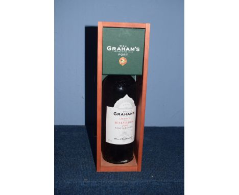 1 bt 2001 Grahams Quinta dos Malvedos Vintage Port (owc) 