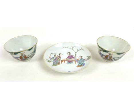 A group of Chinese Famille Rose items, comprising a 19th century saucer dish, decorated with four figures in a garden, bears 