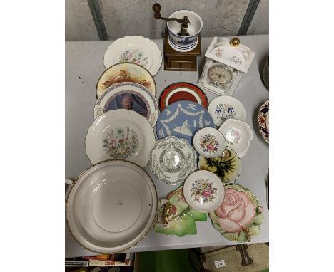 A COLLECTION OF CERAMIC PLATES, PIN TRAYS, CLOCK, COFFEE GRINDER, ETC 