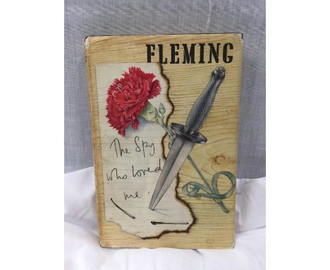 A FIRST EDITION (6TH IMPRESSION) JAMES BOND NOVEL - THE SPY WHO LOVED ME BY IAN FLEMING, HARDBACK WITH DUST JACKET - PUBLISHE