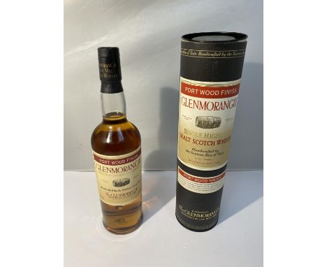 A 70CL BOTTLE OF GLENMORANGIE PORT WOOD FINISHED SINGLE HIGHLAND MALT SCOTCH WHISKY IN THE ORIGINAL BOX 